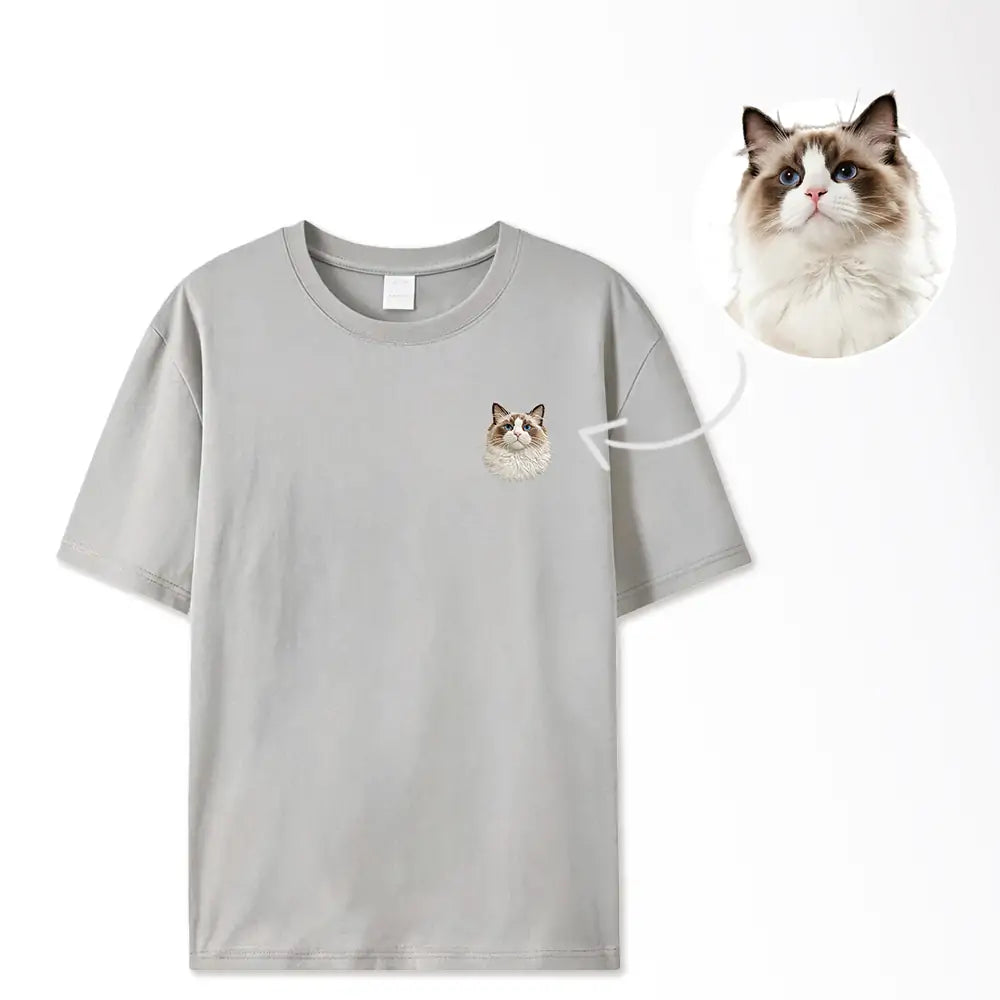 Custom dog portrait t-shirt in gray – realistic embroidered pet art